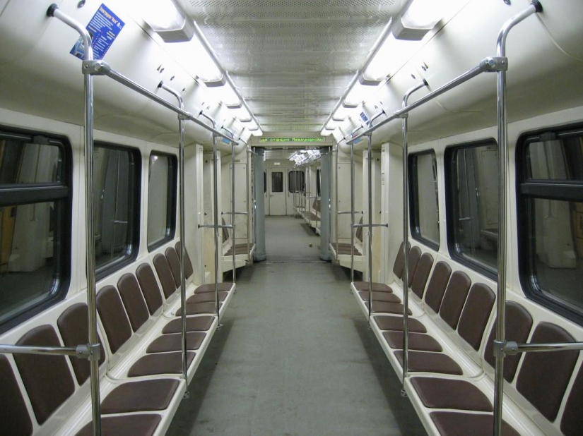 Cómo lucir como vagones del metro de diferentes países y épocas Cómo lucir como vagones del metro de diferentes países y épocas