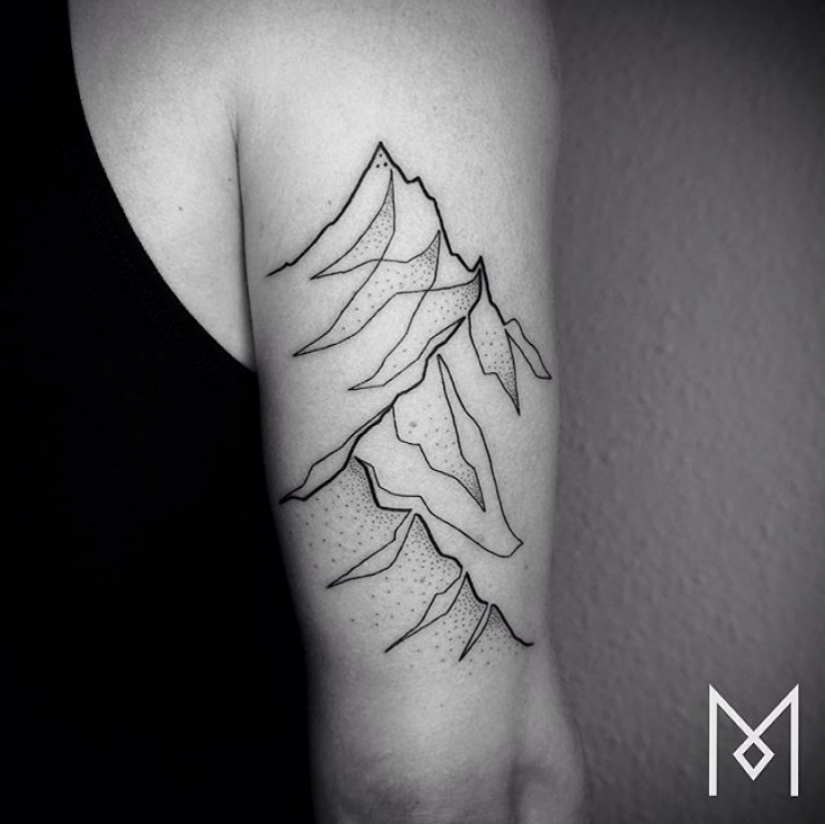 Cool minimalist tattoo, drawn with a single line Cool minimalist tattoo, drawn with a single line