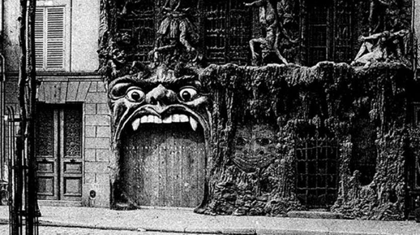 Creepy Parisian clubs, which were lit before it became mainstream