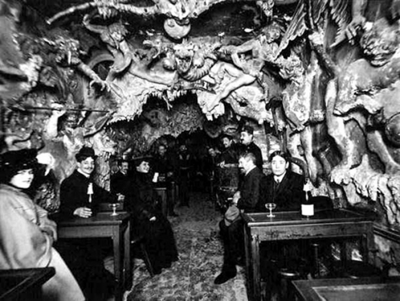 Creepy Parisian clubs, which were lit before it became mainstream