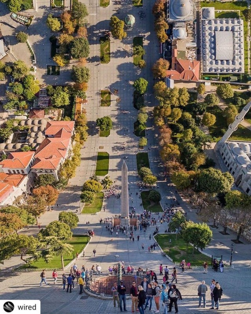 Curva de Estambul en el espíritu de la película "inception" Curva de Estambul en el espíritu de la película "inception"