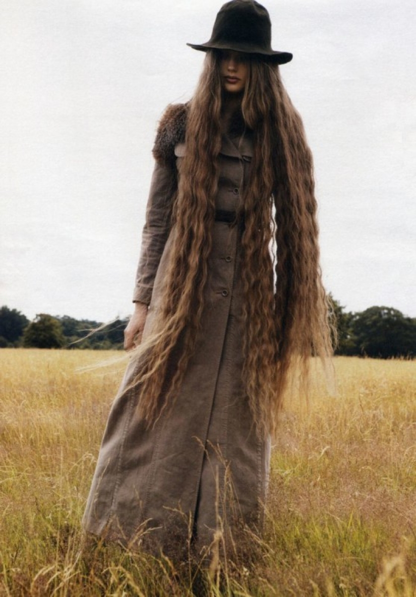 Deadly beauty: the 12 models who committed suicide Deadly beauty: the 12 models who committed suicide