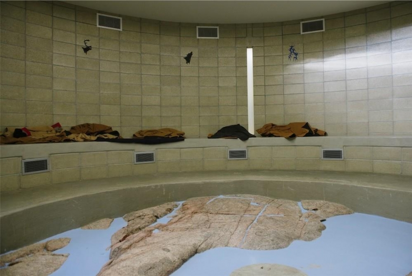 Dentro del Ártico canadiense de la prisión, que tiene una sala de vapor y un lugar especial para la fumigación de humo Dentro del Ártico canadiense de la prisión, que tiene una sala de vapor y un lugar especial para la fumigación de humo