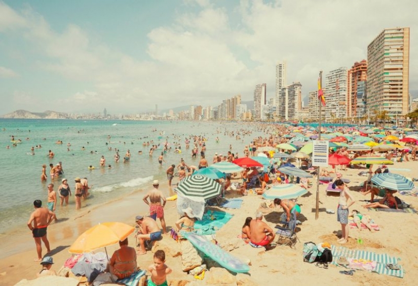 Depraved old age: how retirees from Britain, the rest in Spanish sex resort Depraved old age: how retirees from Britain, the rest in Spanish sex resort