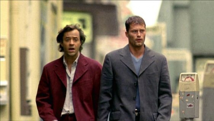 Describe the maximum boring movie in social networks has launched a new flashmob