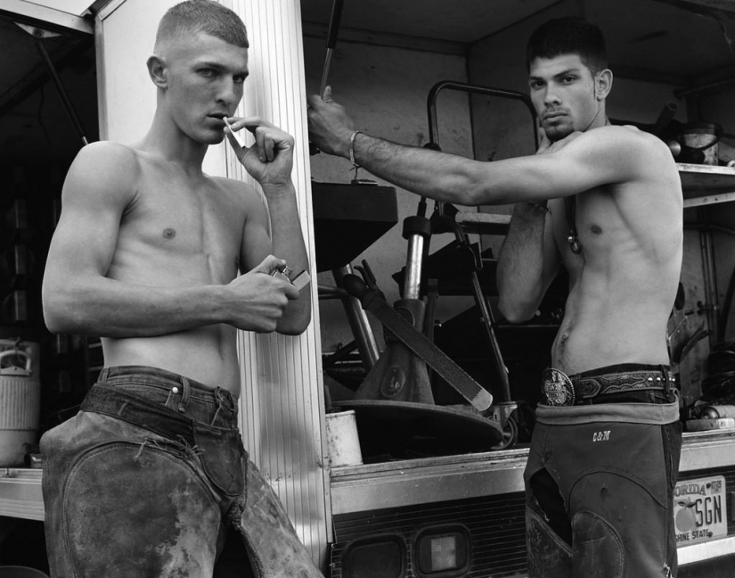 "Dios creó a Adán, pero Bruce Weber le dio un cuerpo": la gente guapa en las obras del famoso fotógrafo