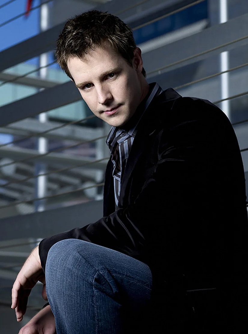 Drink my blood: brad pitt, David Bowie and 19 sexy vampires of all time Drink my blood: brad pitt, David Bowie and 19 sexy vampires of all time