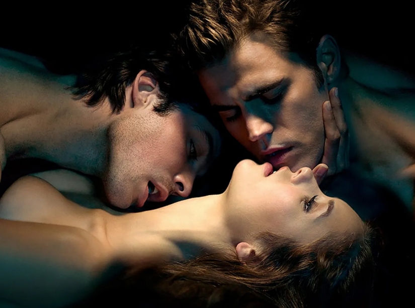 Drink my blood: brad pitt, David Bowie and 19 sexy vampires of all time Drink my blood: brad pitt, David Bowie and 19 sexy vampires of all time