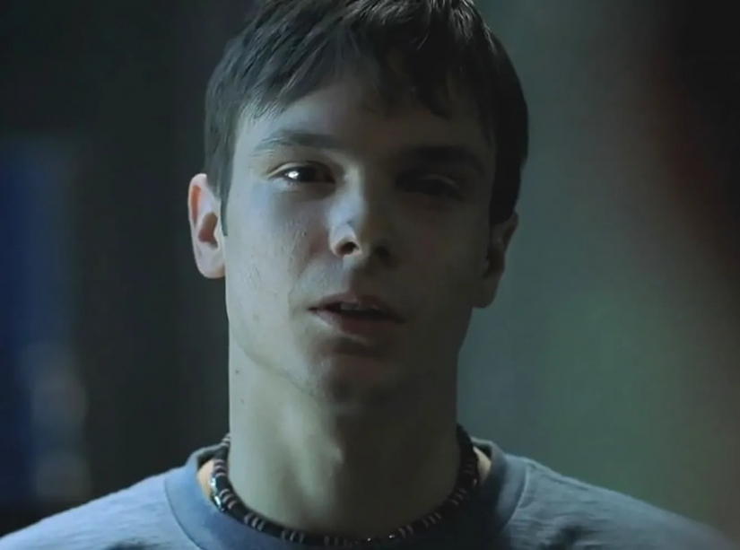 Drink my blood: brad pitt, David Bowie and 19 sexy vampires of all time Drink my blood: brad pitt, David Bowie and 19 sexy vampires of all time