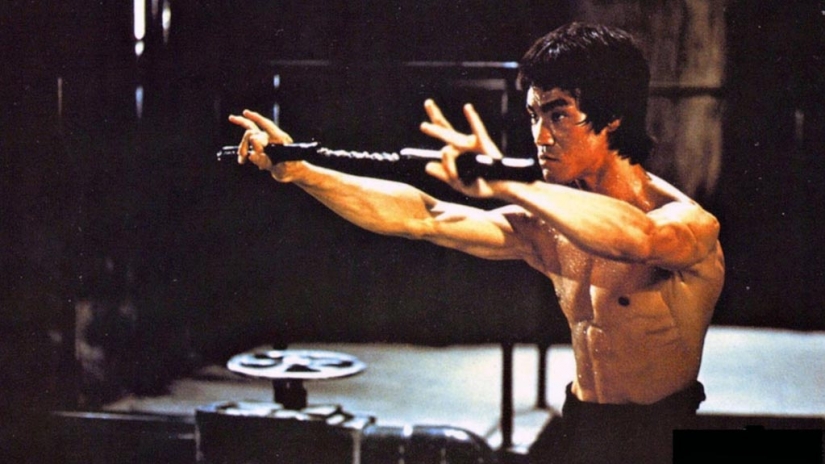 El camino de la auto-mejora: consejos de Bruce Lee El camino de la auto-mejora: consejos de Bruce Lee