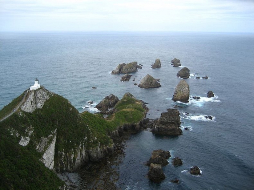 El faro de Nugget point en Nueva Zelanda