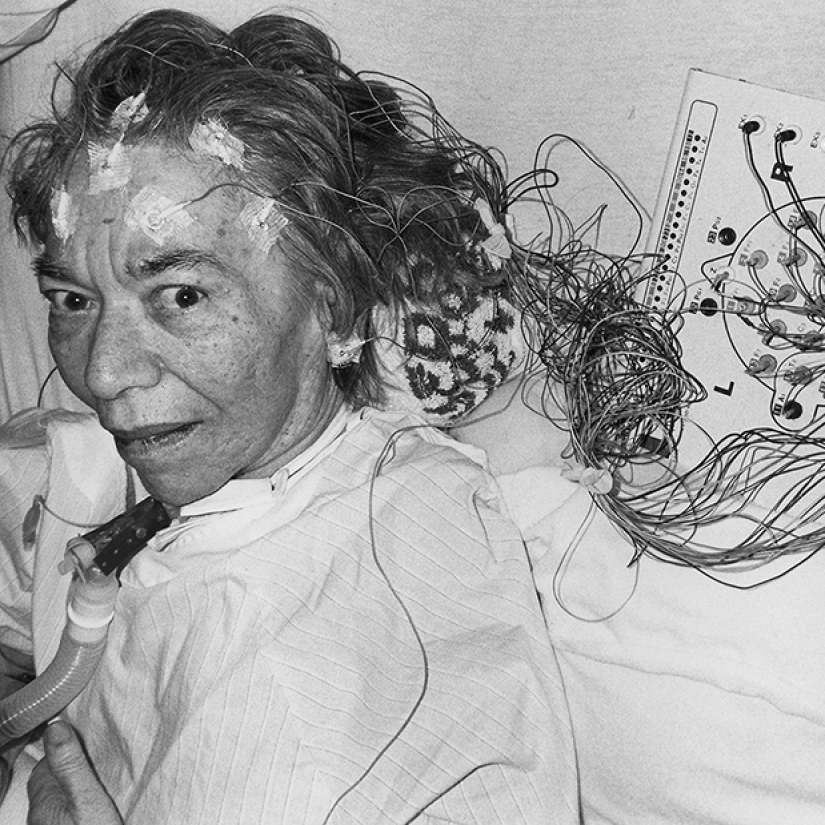 El fotógrafo filmado la vida y la muerte de su madre, que nunca había sido besada El fotógrafo filmado la vida y la muerte de su madre, que nunca había sido besada