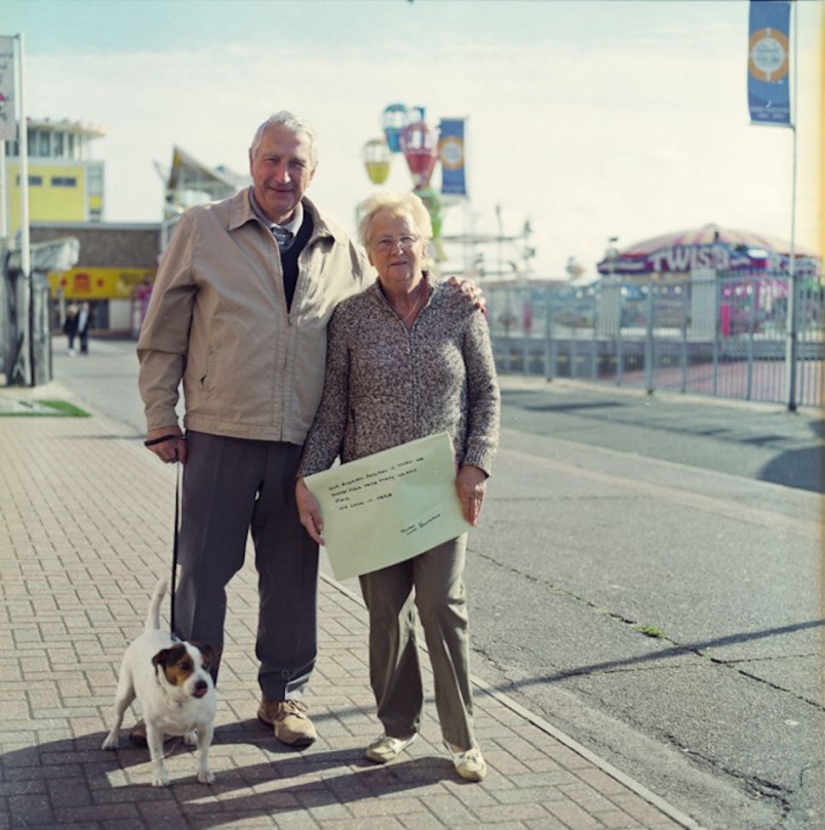 El fotógrafo pidió a los extraños acerca de sus mayores pesares y tomó una foto de la respuesta