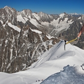 El "hombre de hielo" de WIM Hof, la conquista de las montañas en pantalones cortos