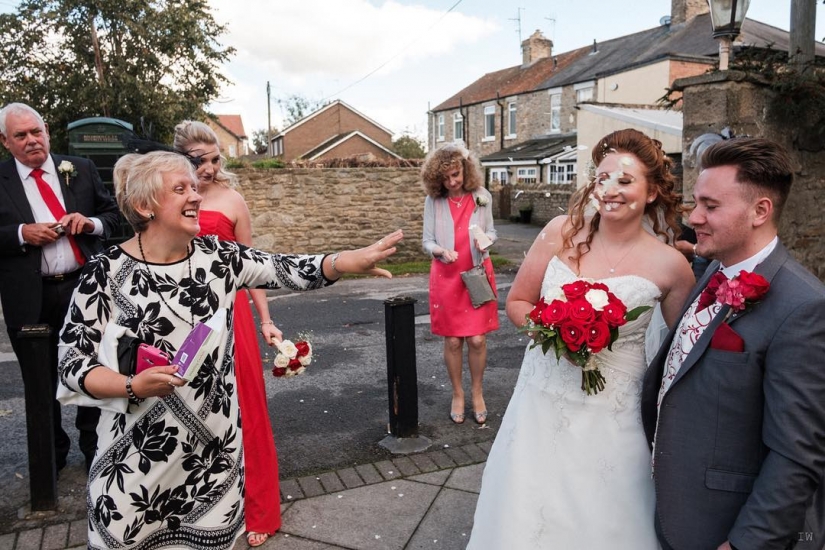 El más honesto de material de archivo de las bodas de fotógrafo Británico Ian Weldon