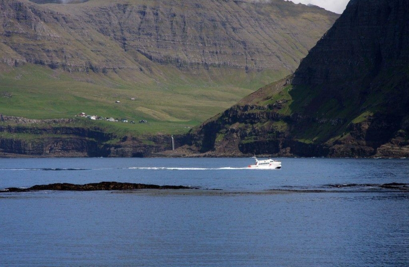 El pintoresco pueblo de Gasadalur es el lugar más hermoso de las Islas Feroe