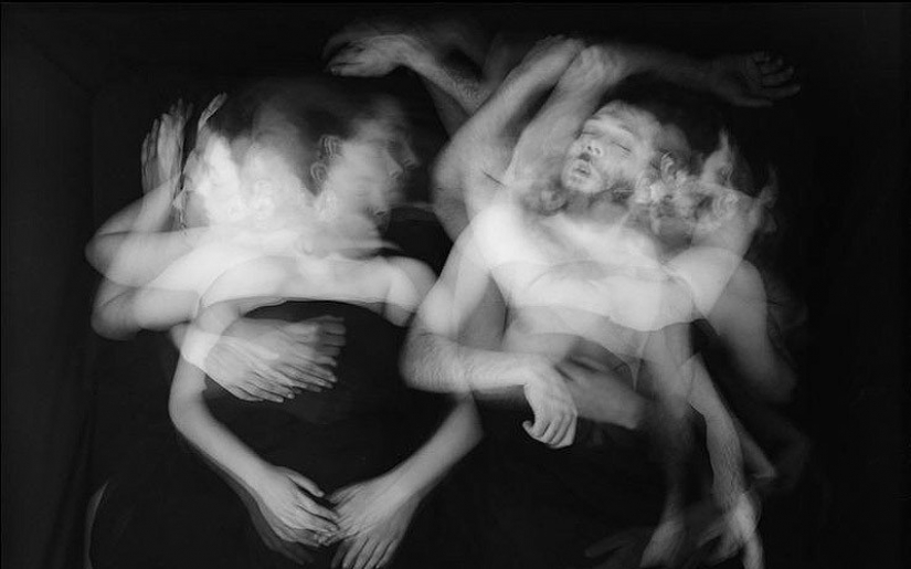 El sueño de los amantes en una larga exposición El sueño de los amantes en una larga exposición