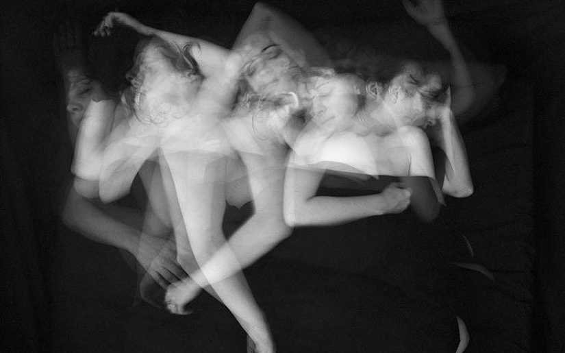 El sueño de los amantes en una larga exposición El sueño de los amantes en una larga exposición