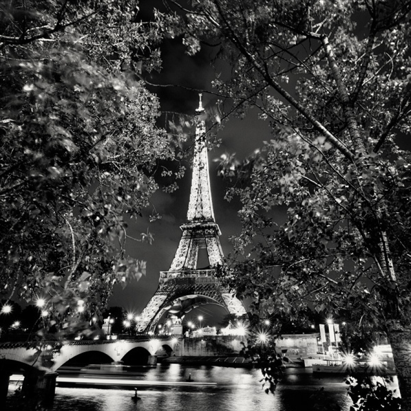 En blanco y negro de la belleza de las grandes ciudades En blanco y negro de la belleza de las grandes ciudades