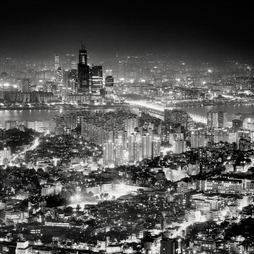 En blanco y negro de la belleza de las grandes ciudades En blanco y negro de la belleza de las grandes ciudades