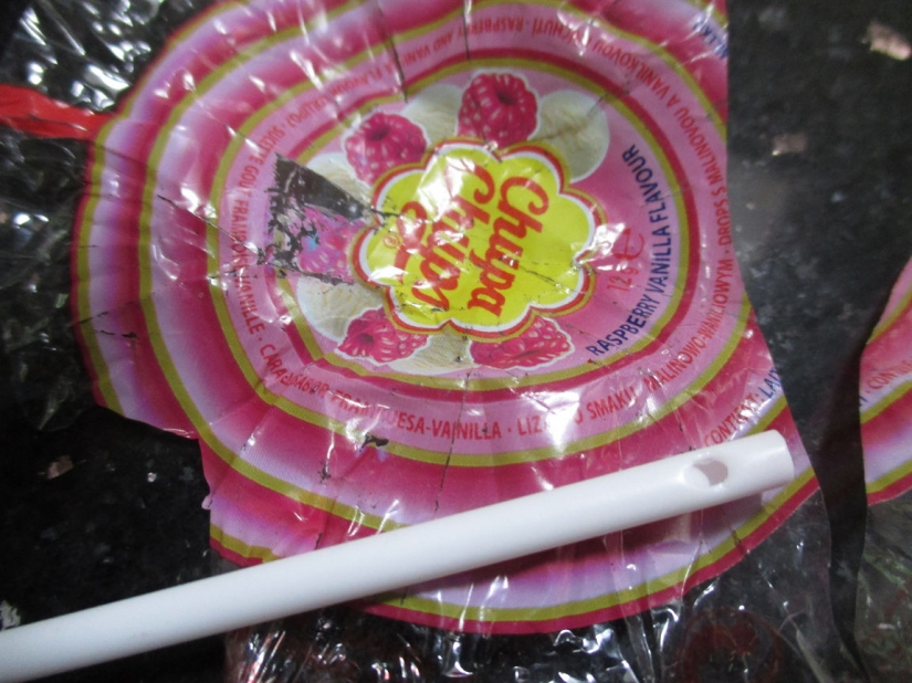 Eso es lo que este agujero es: 10 de las cosas habituales, sobre el verdadero propósito de los cuales no sabíamos Eso es lo que este agujero es: 10 de las cosas habituales, sobre el verdadero propósito de los cuales no sabíamos