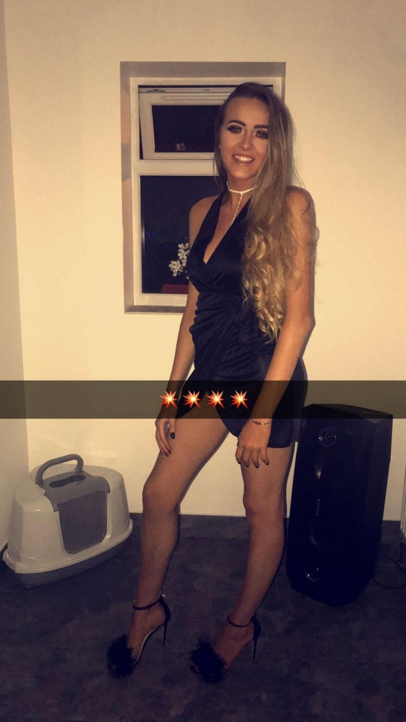 "Eso es una sorpresa!": De 17 años, mujer Británica enteró del embarazo de 6 semanas antes del parto