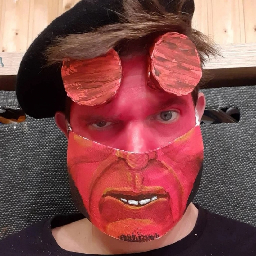 Every day new mask: challenge Austrian artist continues!