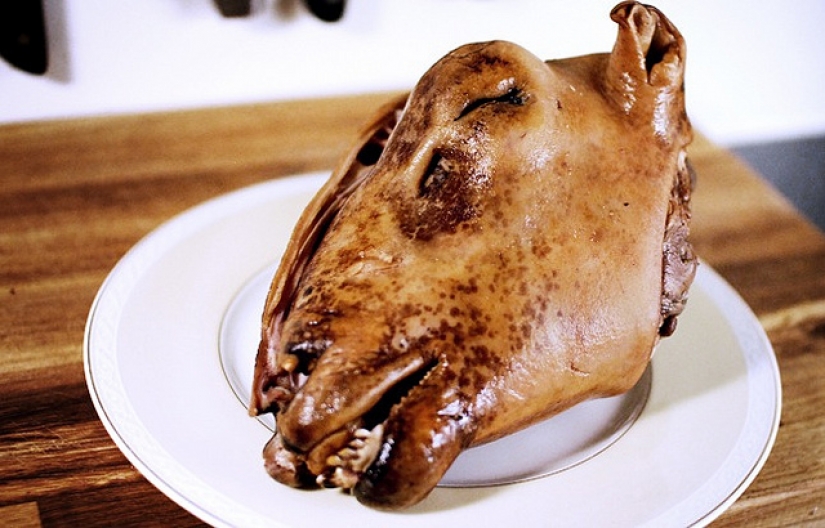 Exotic delicacies that are hard to eat, not eyes closed Exotic delicacies that are hard to eat, not eyes closed