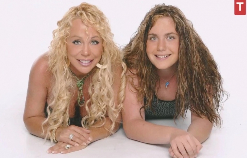 Extraño las relaciones: el 19-años de edad, hija todavía toma una ducha con su madre y duerme con ella en la cama