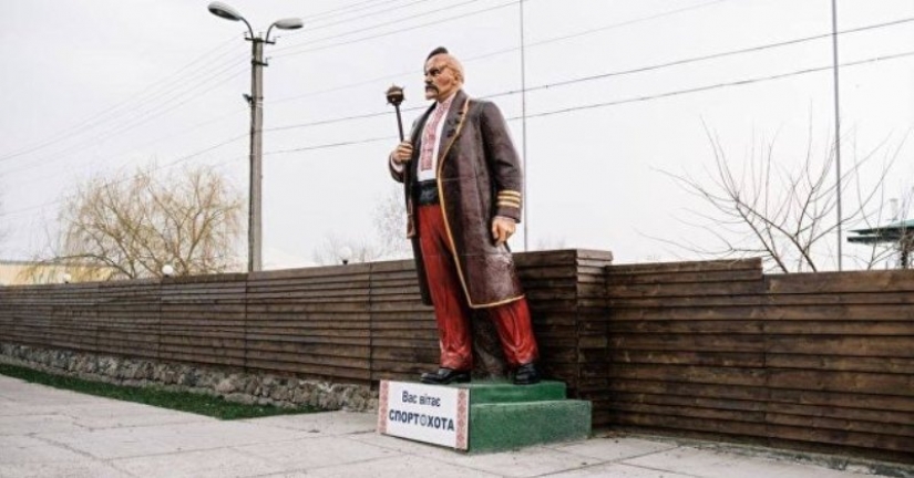Faces of decommunization: Darth Lenin, "bell pepper" and... the Hydra of revolution Faces of decommunization: Darth Lenin, "bell pepper" and... the Hydra of revolution