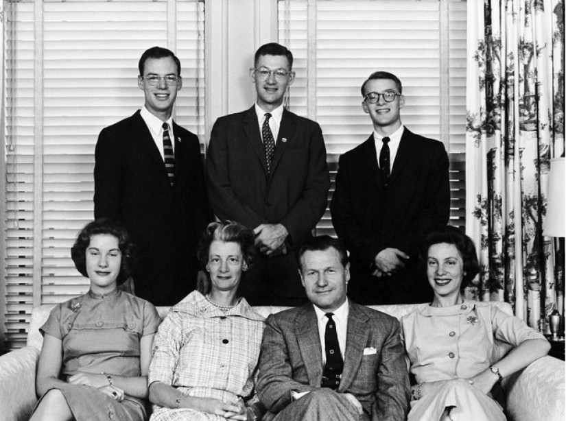 Falta: 5 personas famosas que de repente desapareció en la cima de la gloria Falta: 5 personas famosas que de repente desapareció en la cima de la gloria