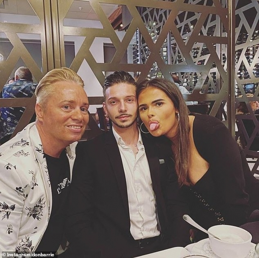 Father made an offer to ex-boyfriend's daughter when they all were together on vacation Father made an offer to ex-boyfriend's daughter when they all were together on vacation