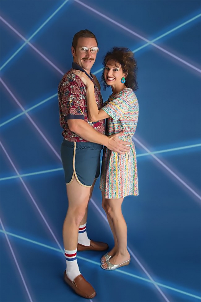For the 10th anniversary of the marriage the couple starred in a wacky photo shoot in the style of the 80s For the 10th anniversary of the marriage the couple starred in a wacky photo shoot in the style of the 80s