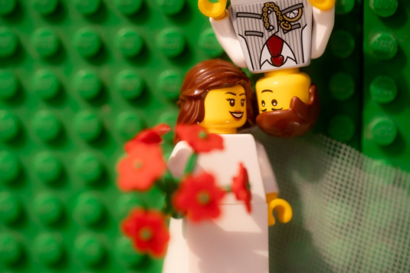 Fotógrafo de bodas en cuarentena hizo una sesión de fotos de figuras de LEGO