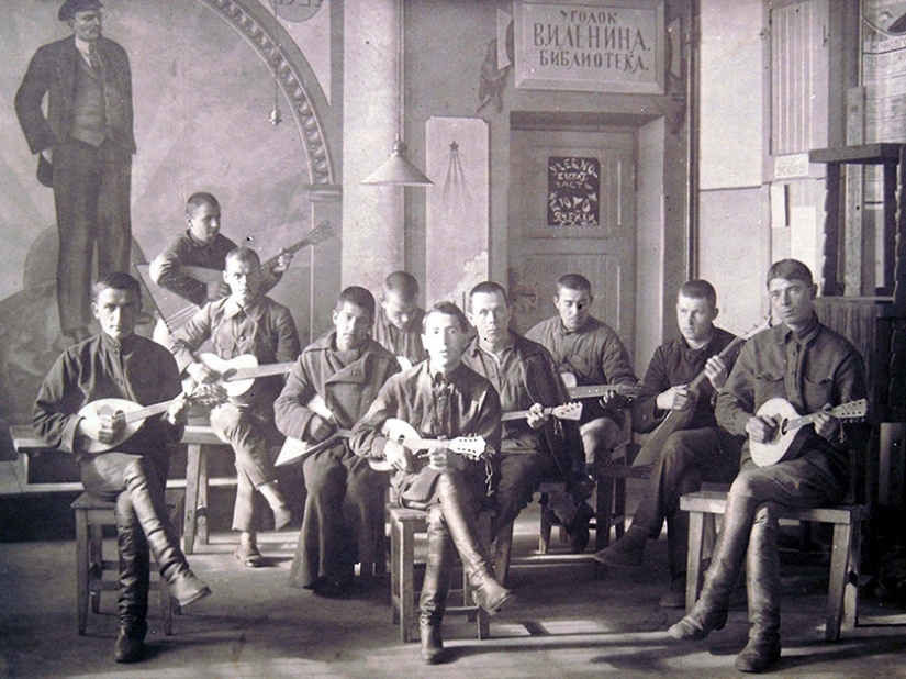 From hard labor to the Gulag: the lives of the inhabitants of Russian prisons and camps on archival photos From hard labor to the Gulag: the lives of the inhabitants of Russian prisons and camps on archival photos