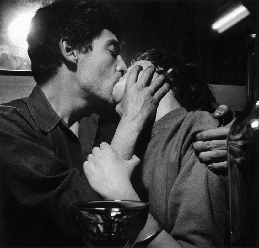 Gestures and actions that may be offensive in different countries Gestures and actions that may be offensive in different countries