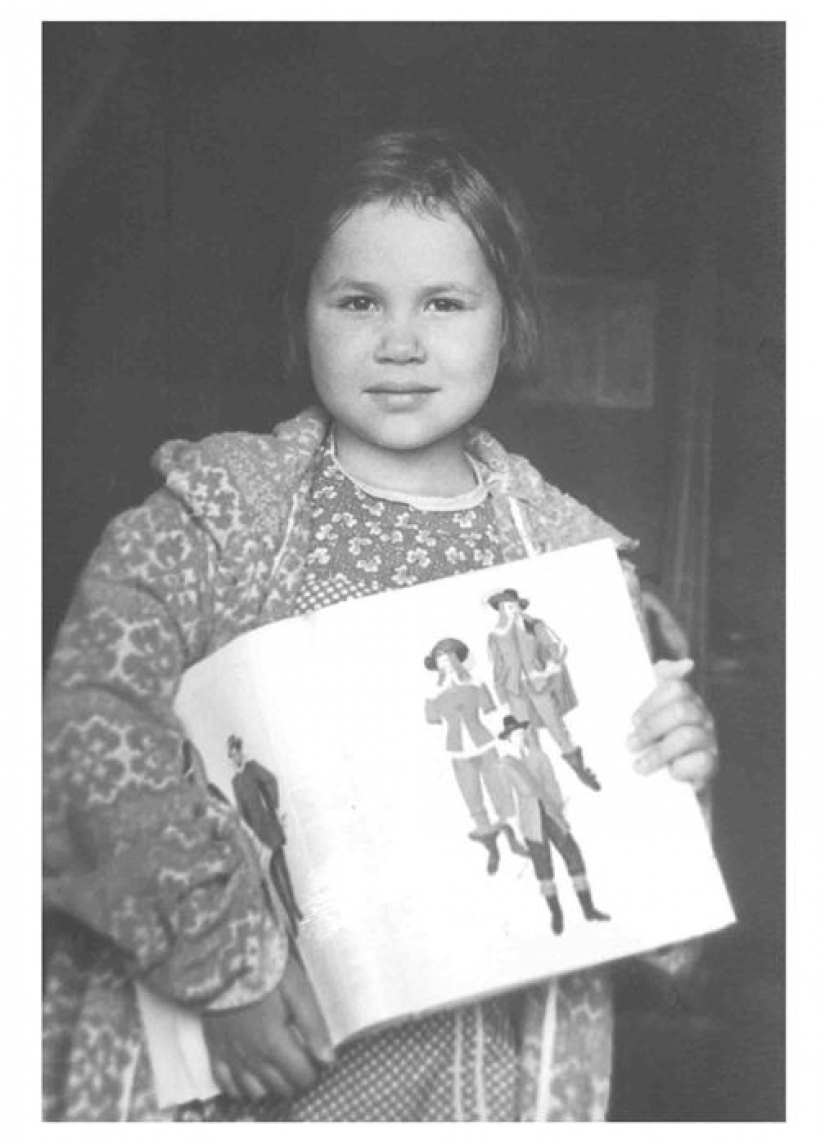 Girl-Indigo: the story of a short but colorful life of the extraordinary Sasha Putri