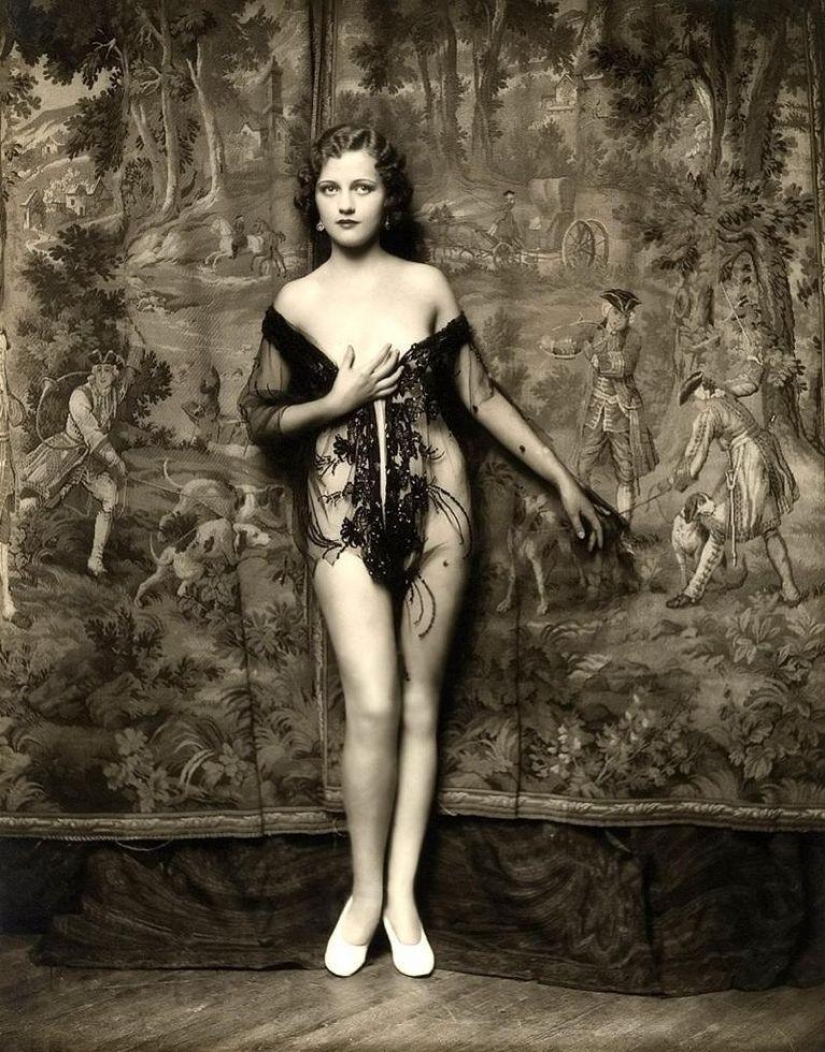 "Girls Zigfeld": the most sexy actress of Broadway 1920-ies "Girls Zigfeld": the most sexy actress of Broadway 1920-ies