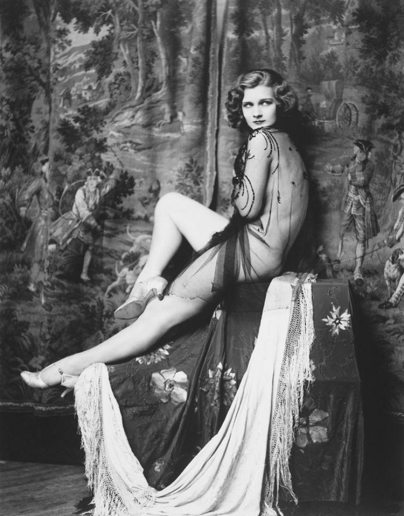 "Girls Zigfeld": the most sexy actress of Broadway 1920-ies "Girls Zigfeld": the most sexy actress of Broadway 1920-ies