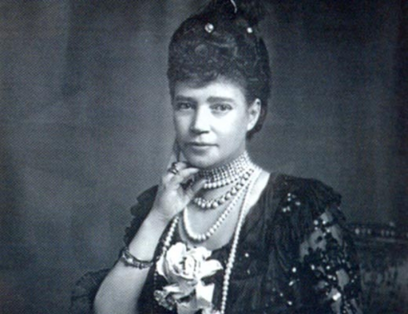 "Glavnokomanduyuschim Stalin" and other typos that made history