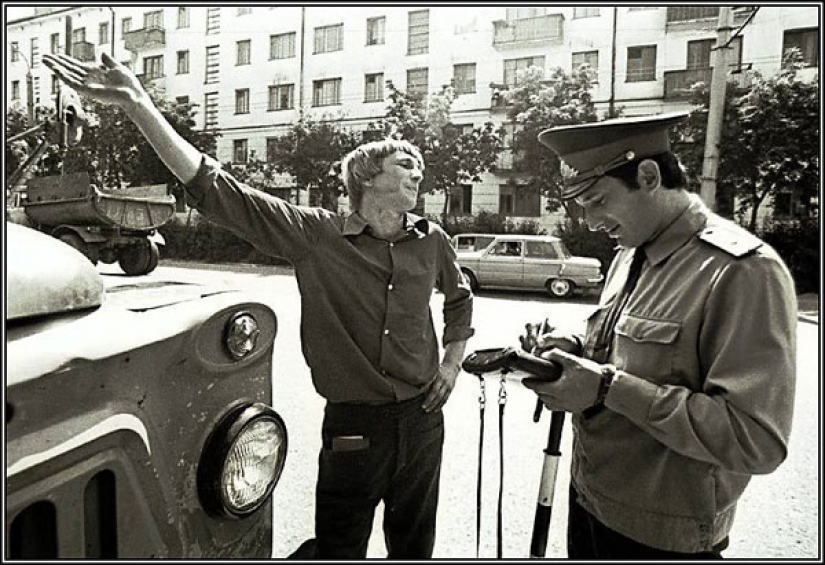 "Glavnokomanduyuschim Stalin" and other typos that made history