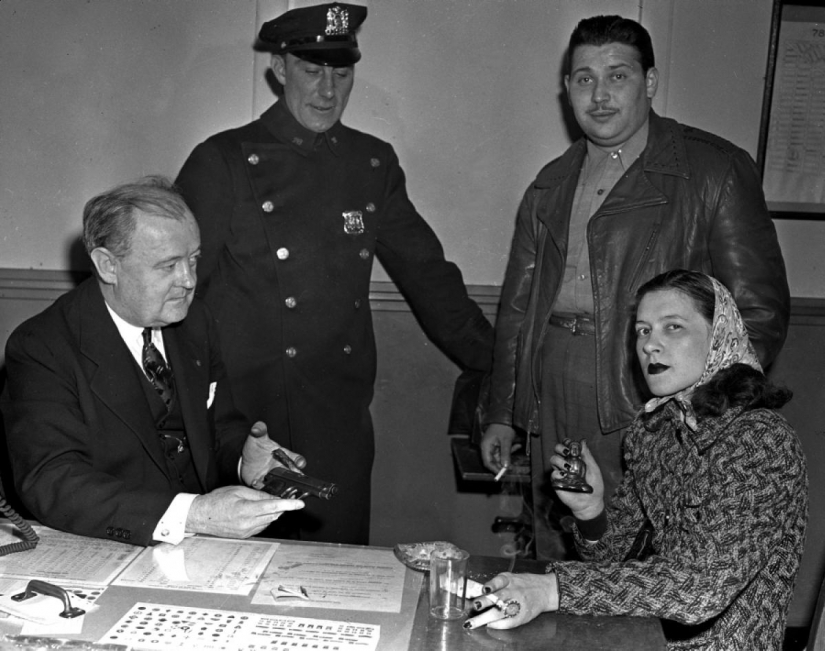 Godmother: 25 rare photos of women in the gangster world Godmother: 25 rare photos of women in the gangster world