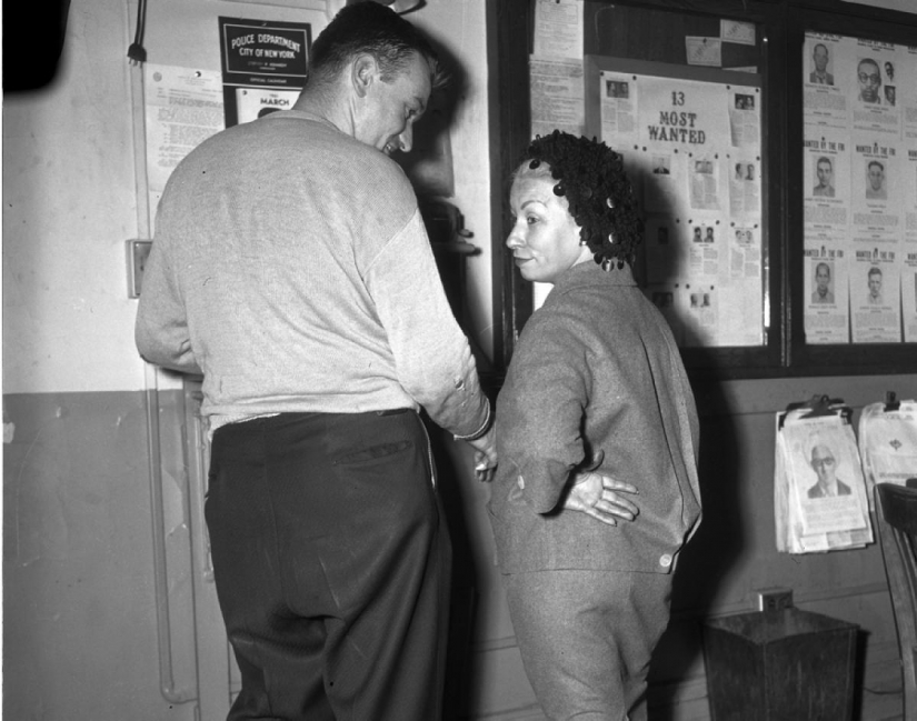 Godmother: 25 rare photos of women in the gangster world Godmother: 25 rare photos of women in the gangster world