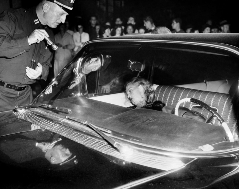 Godmother: 25 rare photos of women in the gangster world Godmother: 25 rare photos of women in the gangster world
