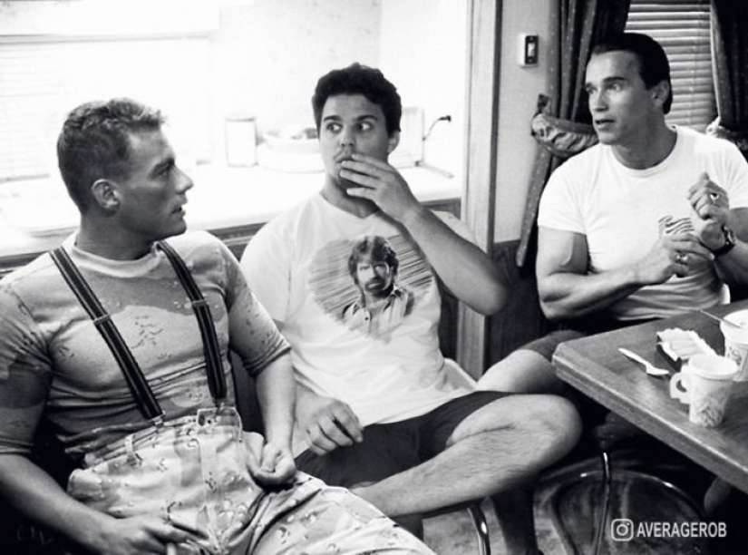 Guy inserts himself into photos with celebrities, and it is very funny