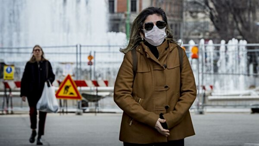 Help hard limitations to deal with coronavirus? The experience of different countries