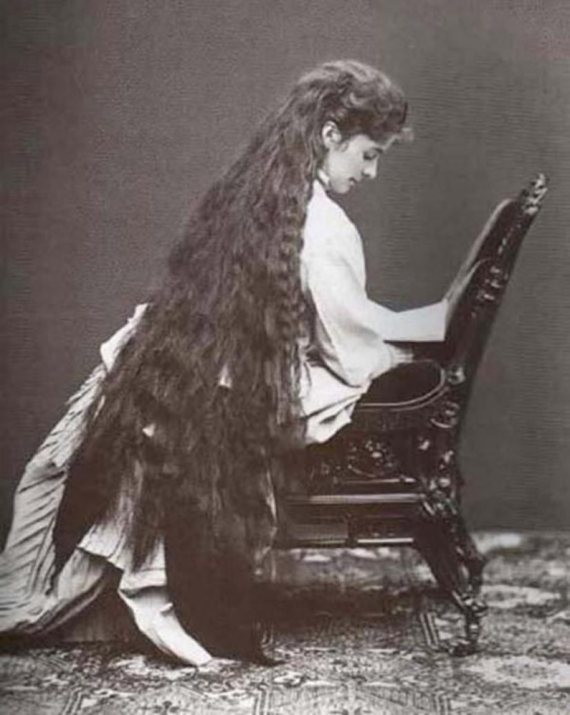 History of beauty — the famous "Rapunzel" of the XIX century