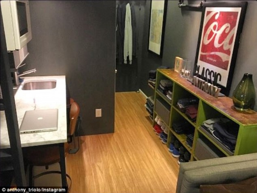 How to fit a kitchen, bedroom and working room of 14 square meters