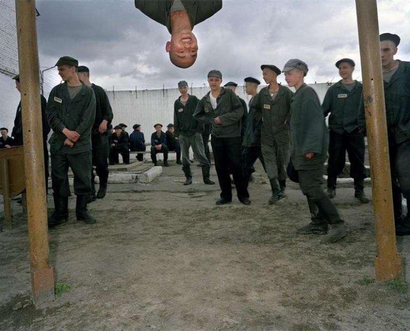 How to live young prisoners in Siberian labor camps