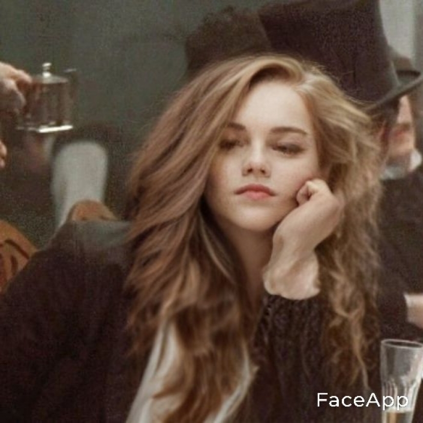 How to look like a female version of johnny Depp, Leonardo DiCaprio and other celebrities of FaceApp